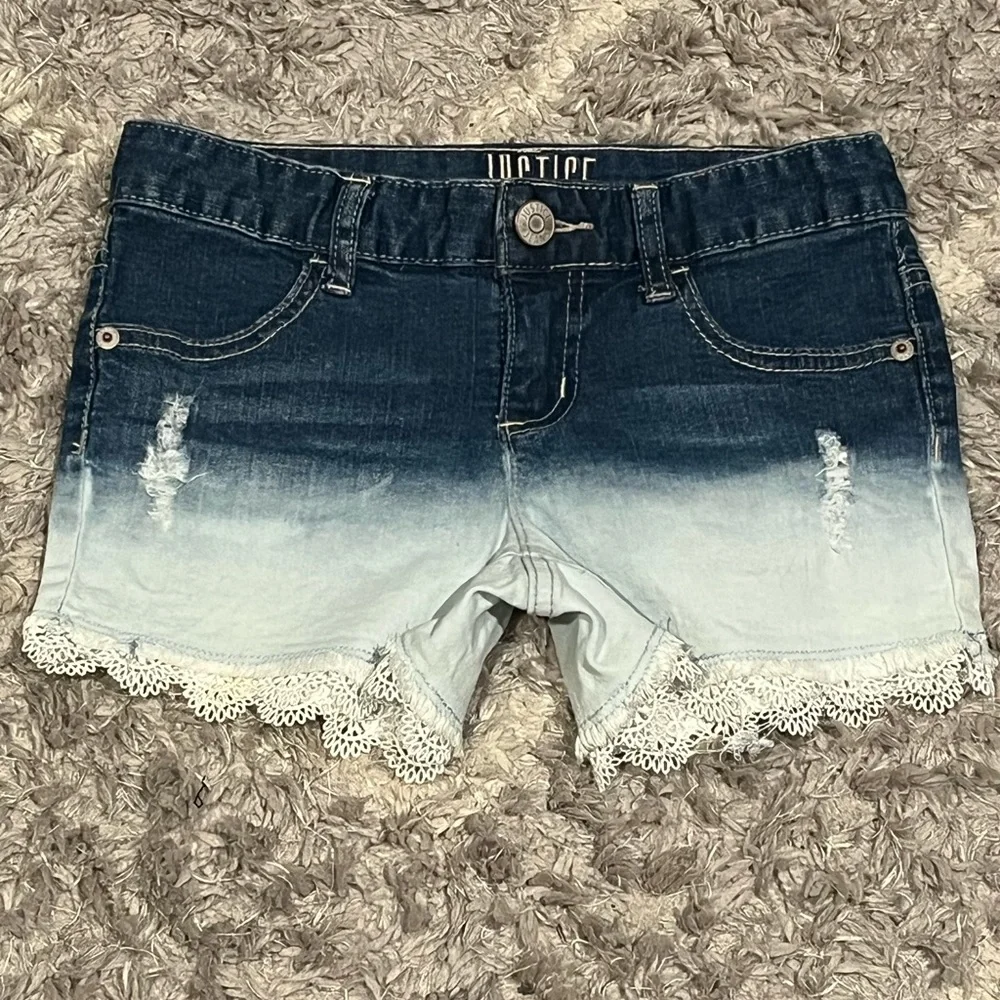JUSTICE Girls Denim Shorts-  Size 10 These are cute and fashionable.